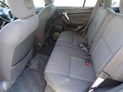 2004 Toyota RAV4 - Thumbnail