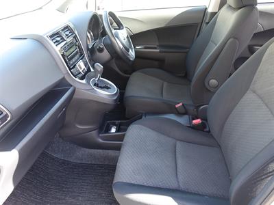 2015 Toyota Ractis - Thumbnail