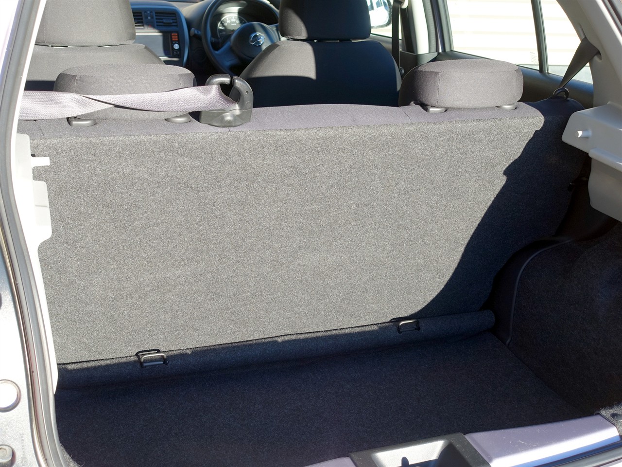 2017 Nissan March