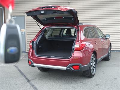 2015 Subaru Outback - Thumbnail