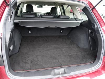 2015 Subaru Outback - Thumbnail