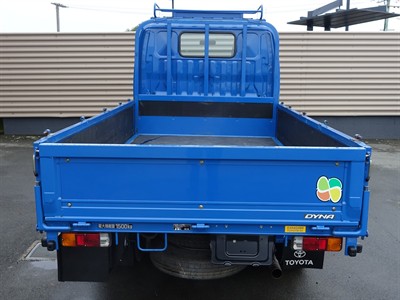 2003 Toyota Dyna - Thumbnail