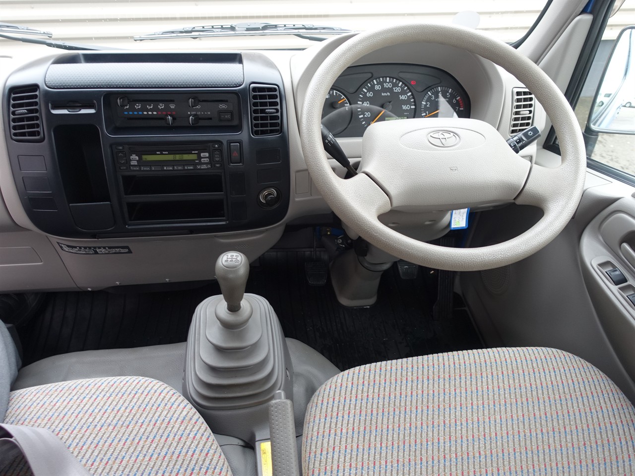 2003 Toyota Dyna
