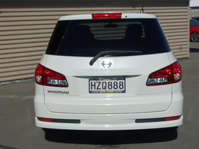2006 Nissan Wingroad - Thumbnail