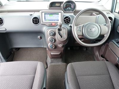 2014 Toyota Spade - Thumbnail