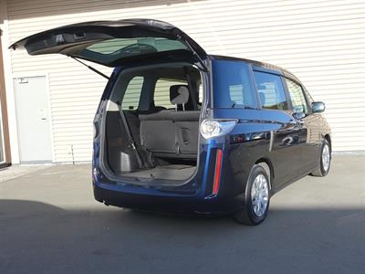 2012 Mazda Biante - Thumbnail