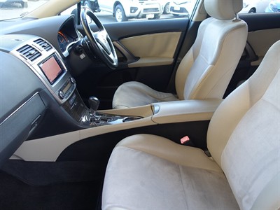 2012 Toyota Avensis - Thumbnail