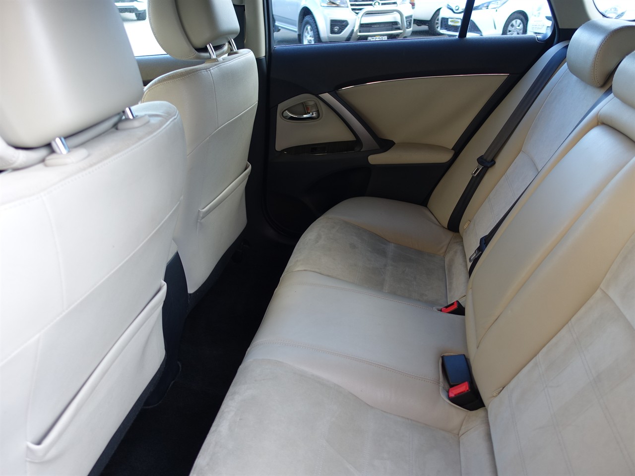 2012 Toyota Avensis