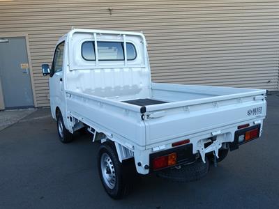 2022 Daihatsu Hijet - Thumbnail