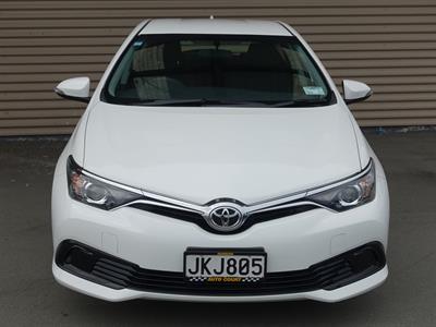 2015 Toyota Corolla - Thumbnail