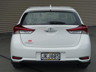 2015 Toyota Corolla - Thumbnail