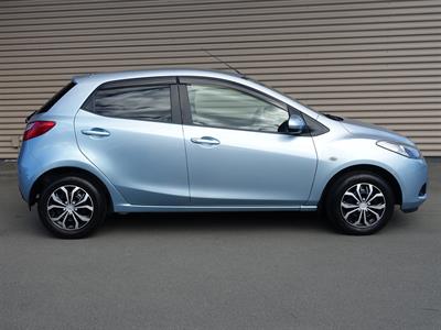 2010 Mazda Demio - Thumbnail