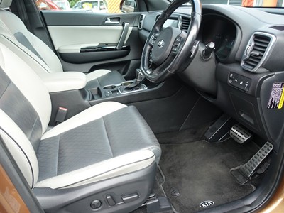 2017 Kia Sportage - Thumbnail