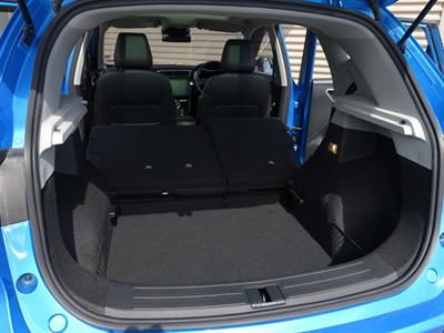 2022 MG ZST - Thumbnail