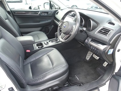 2018 Subaru Outback - Thumbnail
