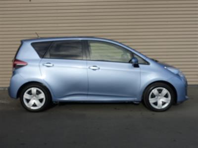 2015 Toyota Ractis - Thumbnail