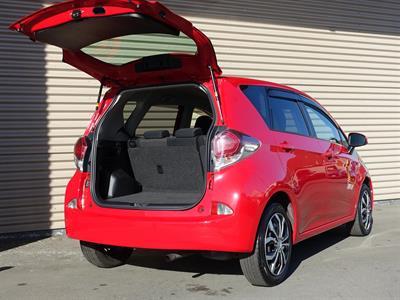 2015 Toyota Ractis - Thumbnail