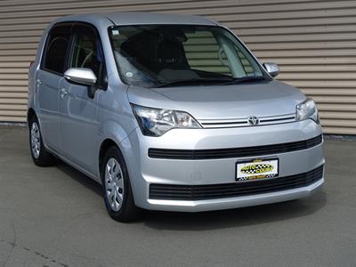 2016 Toyota Spade - Thumbnail