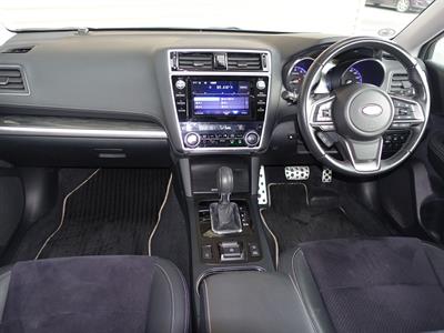 2020 Subaru Outback - Thumbnail