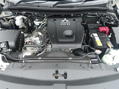 2022 Mitsubishi Triton - Thumbnail