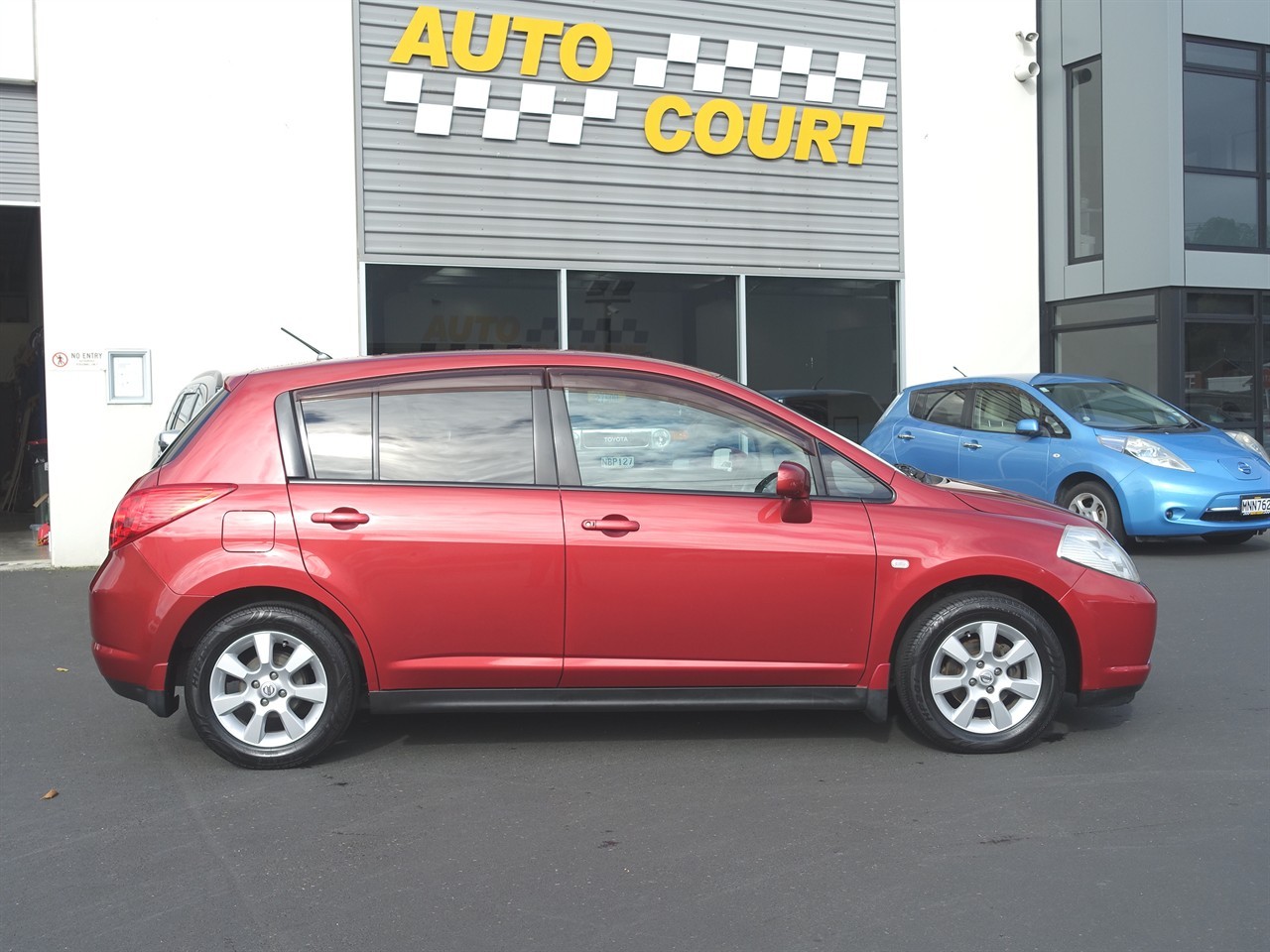2005 Nissan Tiida