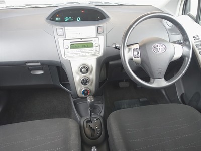 2006 Toyota Yaris - Thumbnail