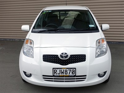 2006 Toyota Yaris - Thumbnail