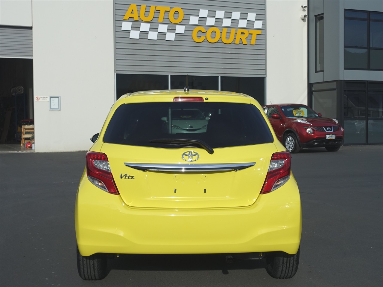 2016 Toyota Vitz