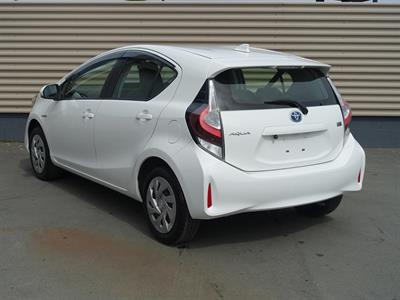 2020 Toyota Aqua - Thumbnail