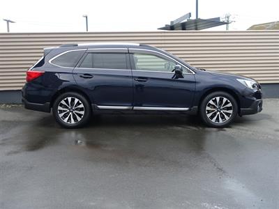 2015 Subaru Outback - Thumbnail
