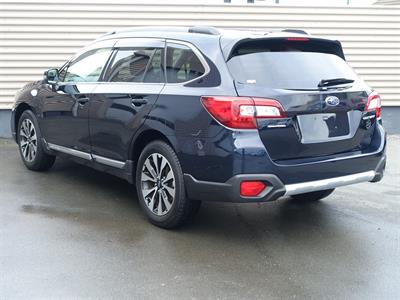 2015 Subaru Outback - Thumbnail