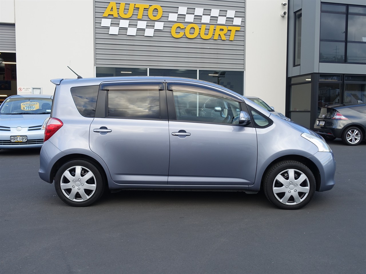 2005 Toyota Ractis