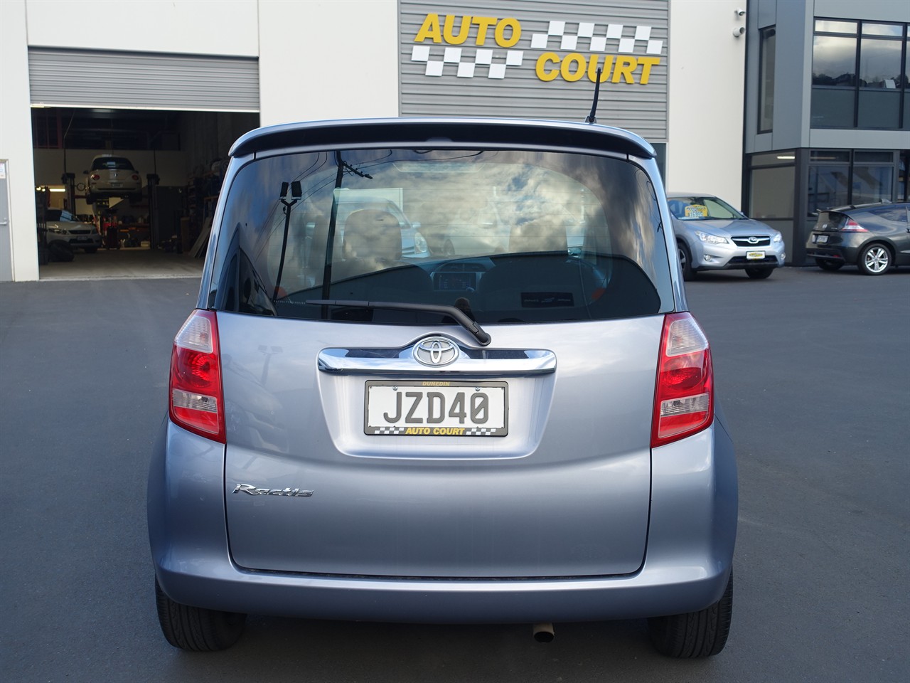 2005 Toyota Ractis