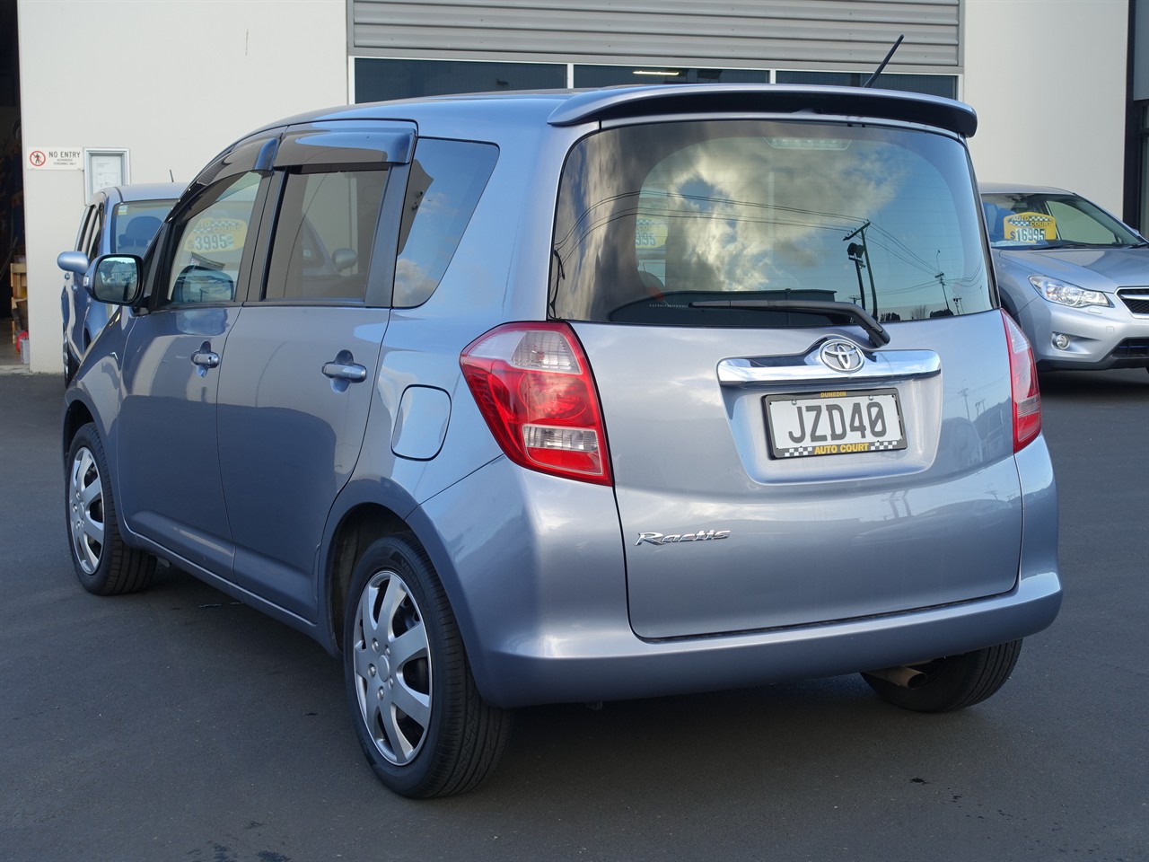 2005 Toyota Ractis
