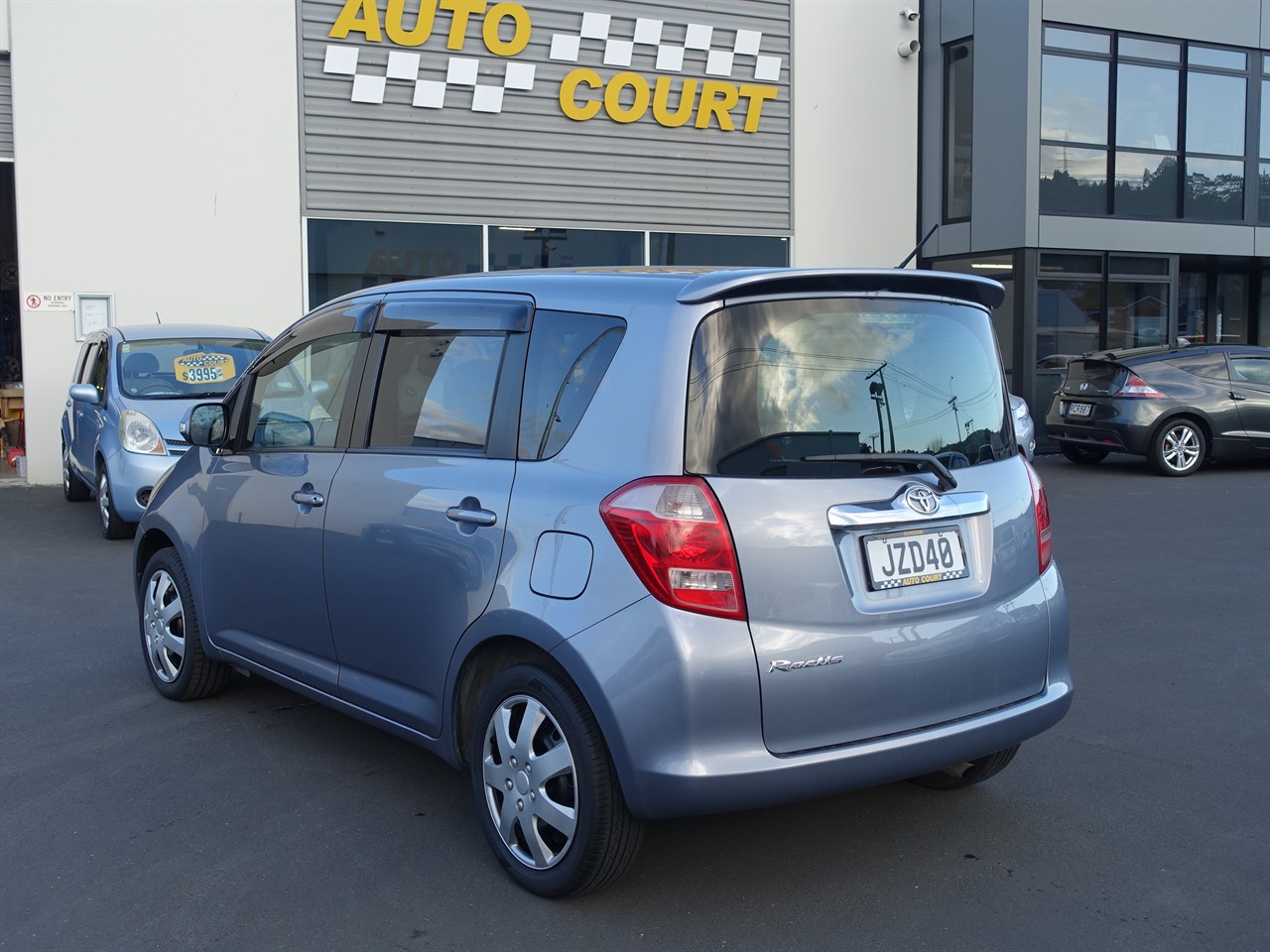 2005 Toyota Ractis