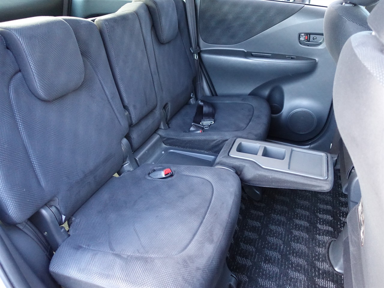 2005 Toyota Ractis