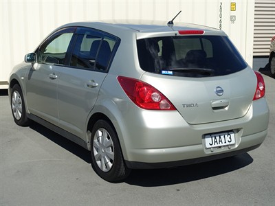 2006 Nissan Tiida - Thumbnail