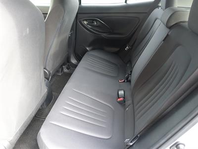2022 Toyota Yaris - Thumbnail
