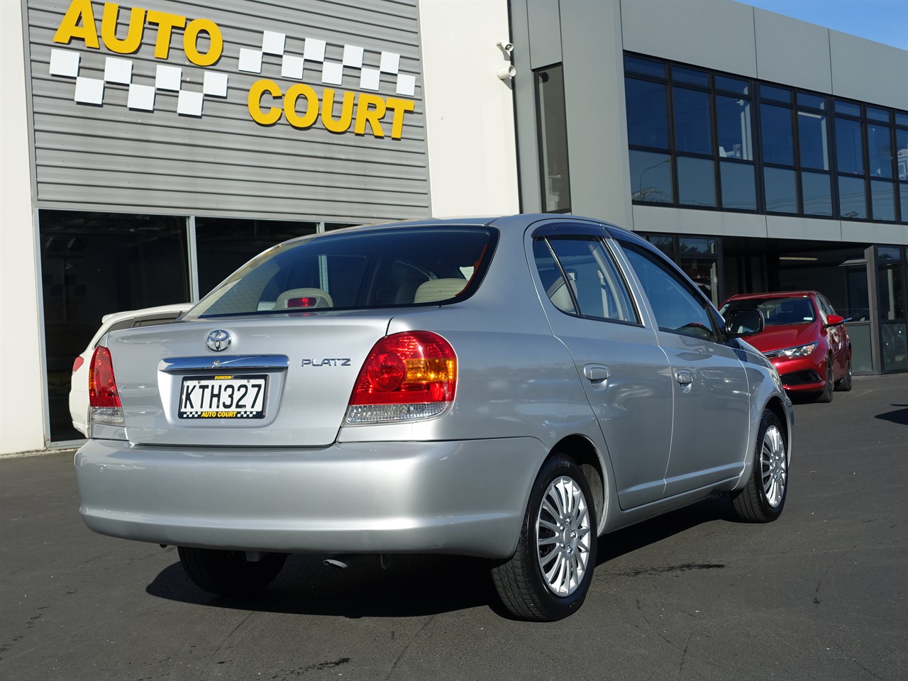 2004 Toyota Platz
