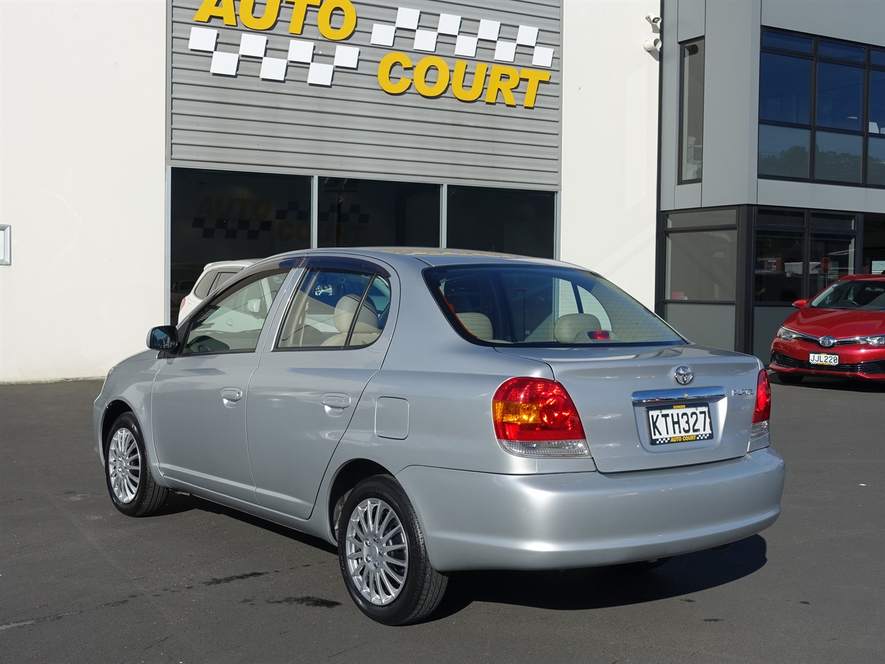 2004 Toyota Platz