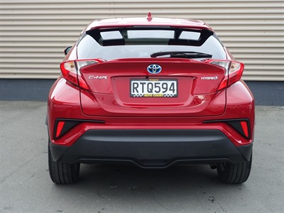 2022 Toyota C-HR - Thumbnail