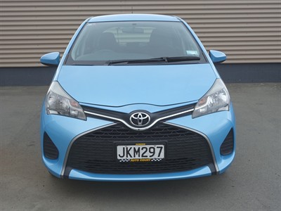 2015 Toyota Yaris - Thumbnail