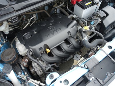 2015 Toyota Yaris - Thumbnail