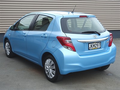 2015 Toyota Yaris - Thumbnail