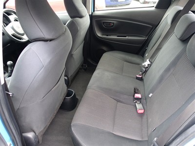 2015 Toyota Yaris - Thumbnail