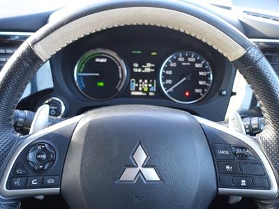 2014 Mitsubishi Outlander - Thumbnail