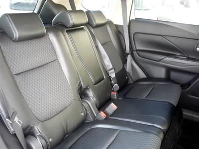2014 Mitsubishi Outlander - Thumbnail