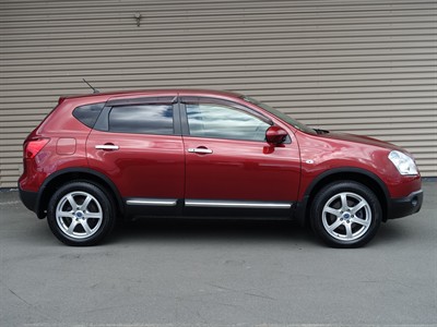 2013 Nissan Dualis - Thumbnail