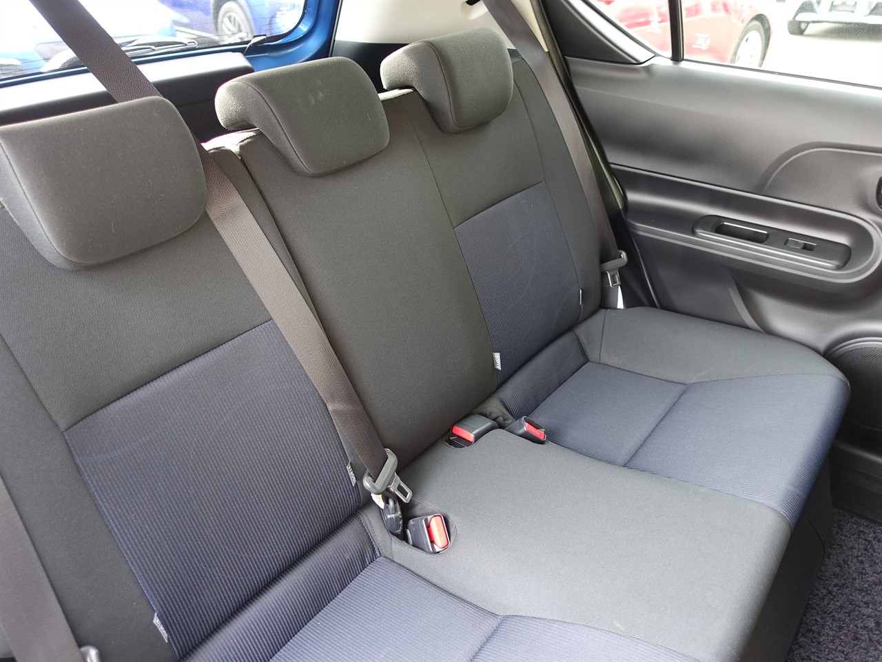 2015 Toyota Aqua