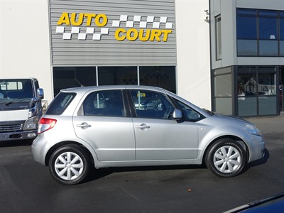 2011 Suzuki SX4 - Thumbnail
